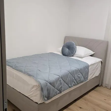 Anda Siroki Brijeg
